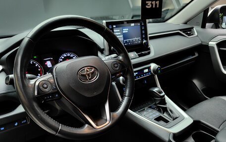 Toyota RAV4, 2020 год, 3 158 000 рублей, 18 фотография