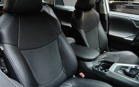 Toyota RAV4, 2020 год, 3 158 000 рублей, 24 фотография