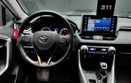 Toyota RAV4, 2020 год, 3 158 000 рублей, 29 фотография