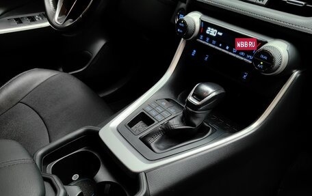 Toyota RAV4, 2020 год, 3 158 000 рублей, 33 фотография