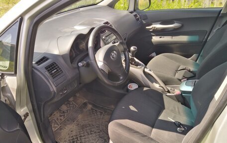 Toyota Auris II, 2008 год, 740 000 рублей, 2 фотография