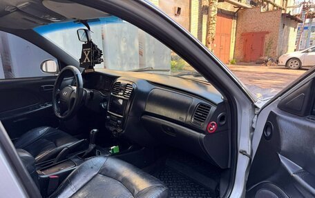 Hyundai Sonata IV рестайлинг, 2004 год, 390 000 рублей, 8 фотография