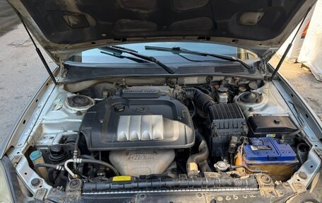 Hyundai Sonata IV рестайлинг, 2004 год, 390 000 рублей, 13 фотография