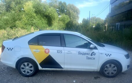 Skoda Rapid I, 2019 год, 550 000 рублей, 2 фотография