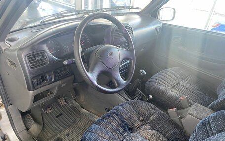KIA Sportage IV рестайлинг, 2003 год, 215 000 рублей, 11 фотография
