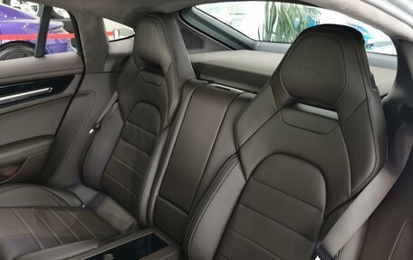 Porsche Panamera, 2025 год, 28 940 000 рублей, 13 фотография