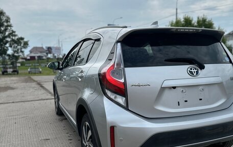 Toyota Aqua I, 2017 год, 1 329 000 рублей, 10 фотография