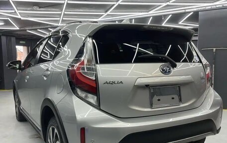 Toyota Aqua I, 2017 год, 1 329 000 рублей, 11 фотография