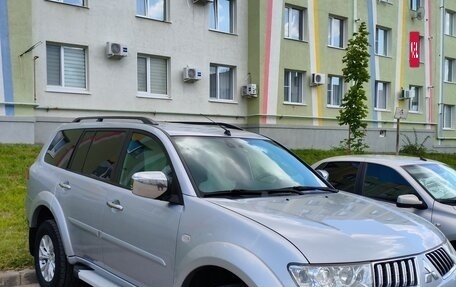 Mitsubishi Pajero Sport II рестайлинг, 2011 год, 2 200 000 рублей, 3 фотография