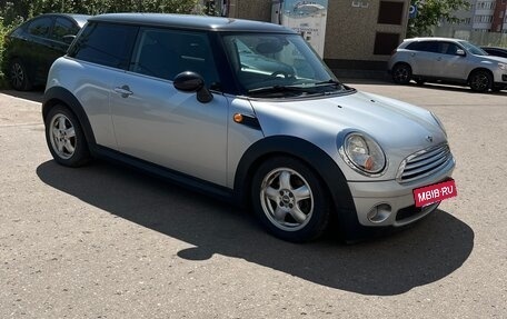 MINI Hatch, 2007 год, 700 000 рублей, 2 фотография