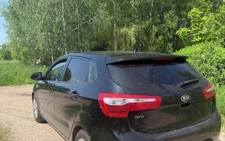 KIA Rio III рестайлинг, 2013 год, 650 000 рублей, 2 фотография
