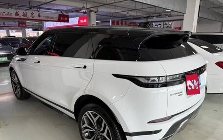 Land Rover Range Rover Evoque II, 2022 год, 3 300 000 рублей, 6 фотография