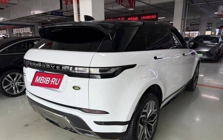 Land Rover Range Rover Evoque II, 2022 год, 3 300 000 рублей, 4 фотография
