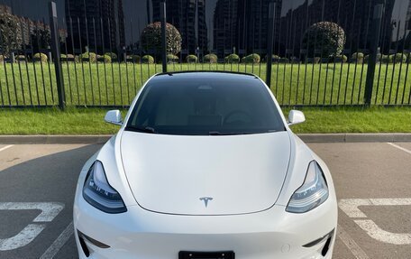 Tesla Model 3 I, 2019 год, 2 777 000 рублей, 2 фотография