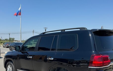 Toyota Land Cruiser 200, 2010 год, 2 850 000 рублей, 8 фотография