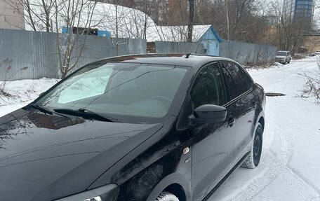 Volkswagen Polo VI (EU Market), 2013 год, 800 000 рублей, 2 фотография