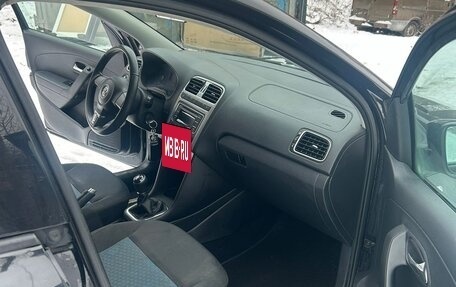 Volkswagen Polo VI (EU Market), 2013 год, 800 000 рублей, 8 фотография