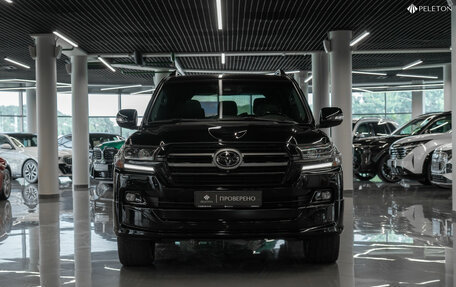 Toyota Land Cruiser 200, 2018 год, 6 700 000 рублей, 3 фотография
