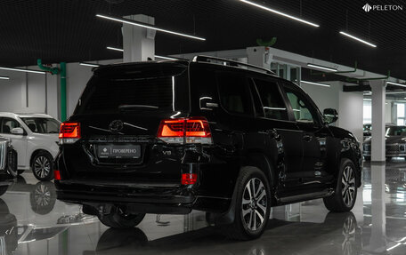 Toyota Land Cruiser 200, 2018 год, 6 700 000 рублей, 4 фотография