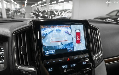 Toyota Land Cruiser 200, 2018 год, 6 700 000 рублей, 17 фотография
