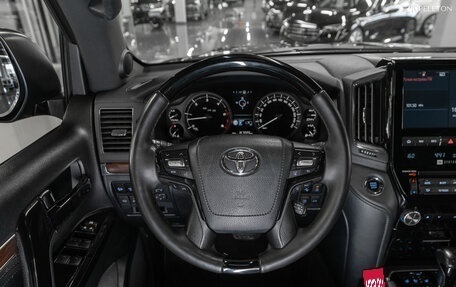 Toyota Land Cruiser 200, 2018 год, 6 700 000 рублей, 11 фотография