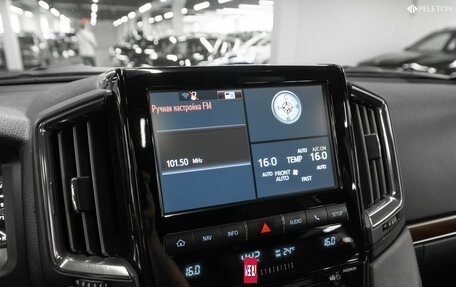 Toyota Land Cruiser 200, 2018 год, 6 700 000 рублей, 16 фотография