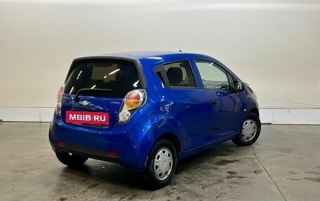 Chevrolet Spark III, 2011 год, 387 000 рублей, 4 фотография