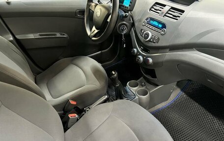 Chevrolet Spark III, 2011 год, 387 000 рублей, 10 фотография