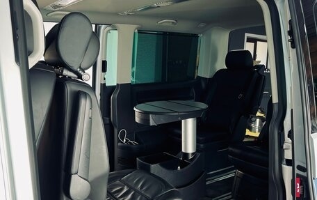 Volkswagen Multivan T6 рестайлинг, 2018 год, 4 500 000 рублей, 15 фотография