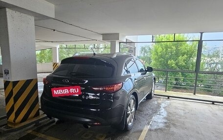 Infiniti QX70, 2015 год, 2 420 000 рублей, 4 фотография