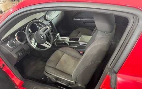 Ford Mustang VI рестайлинг, 2004 год, 1 550 000 рублей, 4 фотография