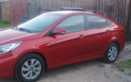 Hyundai Solaris II рестайлинг, 2011 год, 700 000 рублей, 3 фотография