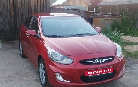 Hyundai Solaris II рестайлинг, 2011 год, 700 000 рублей, 2 фотография
