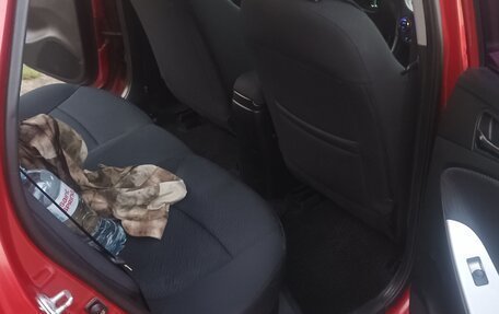 Hyundai Solaris II рестайлинг, 2011 год, 700 000 рублей, 10 фотография