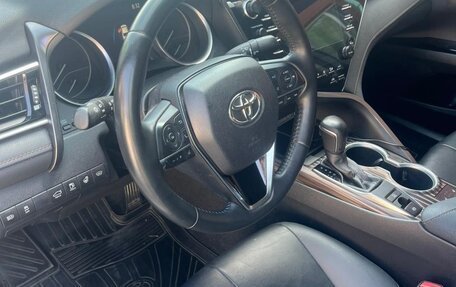 Toyota Camry, 2020 год, 3 300 000 рублей, 7 фотография