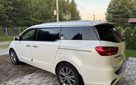 KIA Carnival III, 2019 год, 2 700 000 рублей, 6 фотография