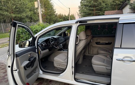 KIA Carnival III, 2019 год, 2 700 000 рублей, 10 фотография