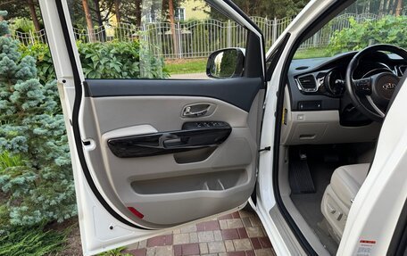 KIA Carnival III, 2019 год, 2 700 000 рублей, 11 фотография