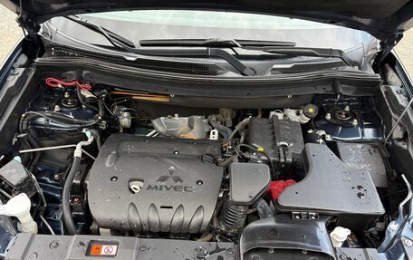 Mitsubishi Outlander III рестайлинг 3, 2022 год, 2 600 000 рублей, 9 фотография