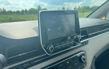 Hyundai Grand Starex Grand Starex I рестайлинг 2, 2019 год, 4 300 000 рублей, 9 фотография