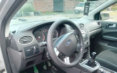 Ford Focus II рестайлинг, 2006 год, 390 000 рублей, 17 фотография