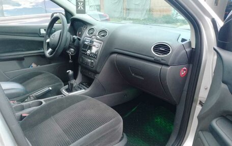 Ford Focus II рестайлинг, 2006 год, 390 000 рублей, 19 фотография