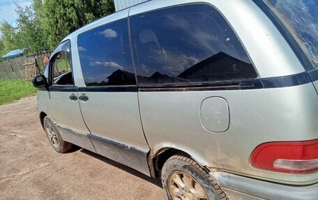 Toyota Estima III рестайлинг -2, 1993 год, 280 000 рублей, 3 фотография