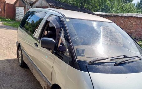 Toyota Estima III рестайлинг -2, 1993 год, 280 000 рублей, 16 фотография