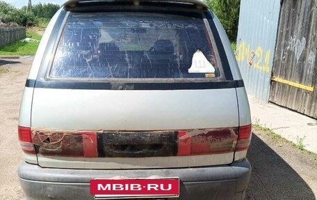 Toyota Estima III рестайлинг -2, 1993 год, 280 000 рублей, 19 фотография