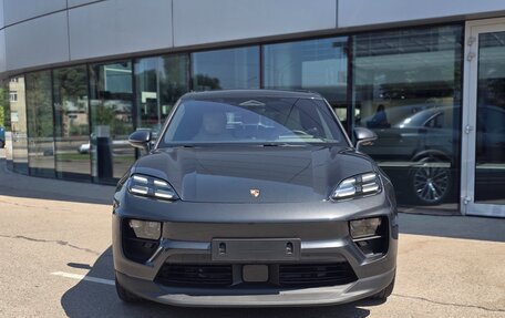 Porsche Macan, 2025 год, 13 790 000 рублей, 2 фотография