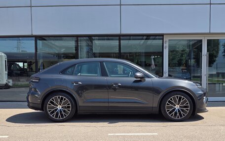 Porsche Macan, 2025 год, 13 790 000 рублей, 8 фотография