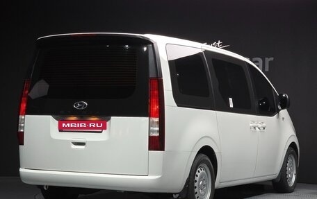 Hyundai Staria, 2021 год, 1 890 000 рублей, 2 фотография