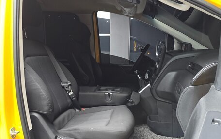 Hyundai Staria, 2021 год, 1 890 000 рублей, 11 фотография