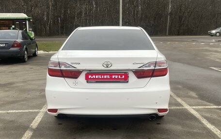 Toyota Camry, 2015 год, 1 800 000 рублей, 4 фотография